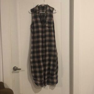 Forever 21 sleeveless hi-lo dress